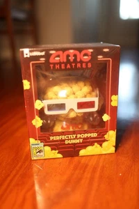 Kidrobot x AMC THEATERS x SDCC 2024 Exclusivo 8" PERFECTAMENTE POPPED Dunny Nuevo - Imagen 1 de 6