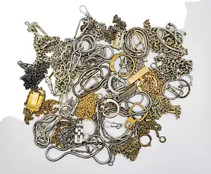 LARGE LOT OF NECKLACES / CHAINS JEWELRY 32 (THIRTY-TWO) VARIOUS LENGTHS / BRANDS - Picture 1 of 2