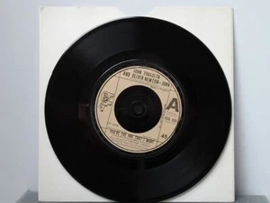 John Travolta & Olivia Newton John: You're the One that I want Near Mint 7" - Picture 1 of 2