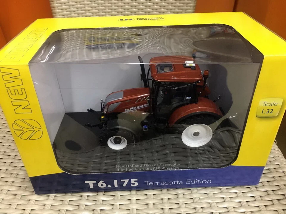 Universal hobbies 1/32 New Holland T6.175 Edition Terracotta Diecast - Image 1 of 3