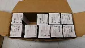 9 pcs-COOPER AH5362RD 20A 125V Premium Industrial Grade Duplex Receptacle 5-20R - Picture 1 of 4