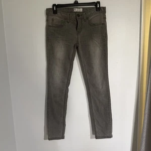 Free People Womens Jeans Skinny Size 26 Gray Washed Distressed 61855-16515125 - Picture 1 of 3
