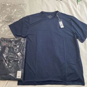(4) T-shirt homme Vineyard Vines XL bleu manches courtes équipage polyester stretch neuf avec étiquette - Photo 1 sur 3