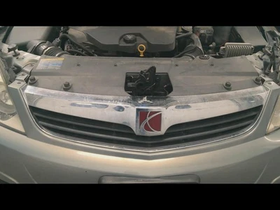 Used Upper Grille fits: 2007 Saturn Aura upper outer Upper Grade A Foto 1 de 4