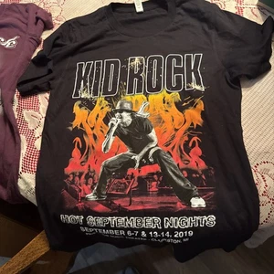 Kid Rock Hot September Nights Tour 2019 Concert Black Short Sleeve Shirt Small - Picture 1 of 7