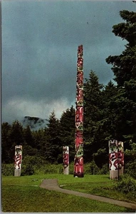SITKA NATIONAL HISTORICAL PARK, Alaska Postcard "Foo Woman Group" Totem Poles - Picture 1 of 2