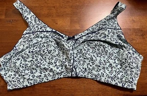 NWOT Comfort Choice Cotton Full Coverage Wireless Bra Size 42C Light Blue Floral - Picture 1 of 2