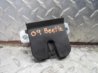 2009 VOLKSWAGEN BEETLE TAILGATE TRUNK LID LATCH LOCK ACTUATOR - Image 1 of 4