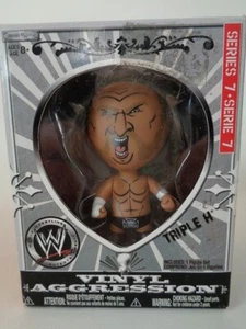 WWE JAKKS VINYL AGGRESSION SERIES 7 COLLECTIBLE FIGURE TRIPLE H, 3" NEW, AGE 8+ - Picture 1 of 2