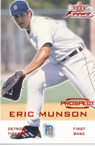 2001 FLEER FOCUS #201 ERIC MUNSON Rookie #0948/2499 Detroit Tigers - Bild 1 von 2