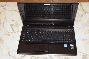 Dead Junk ASUS K52F-BIN6 15,6" Laptop unvollständig wie besehen Teile Reparatur - Bild 1 von 3