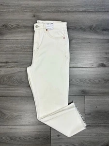 Topshop Mom Damenjeans hoher Bund Tapered Leg weiß UK 12 W30 L30 neu mit Etikett - Bild 1 von 12