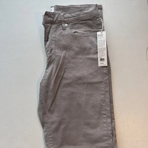NWT Hudson Jeans Medium Gray Ace Skinny  Size 32 Pants  185$ MSRP - Picture 1 of 9