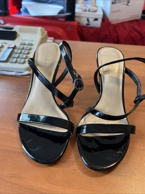 Enzo Angiolini Black Patent Leather Sandals. Size 7? - Image 1 of 4