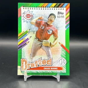 Tarjeta Topps Pro Debut Chase Burns 2025 redactada lámina verde/99 DF-19 ROJOS - Imagen 1 de 3