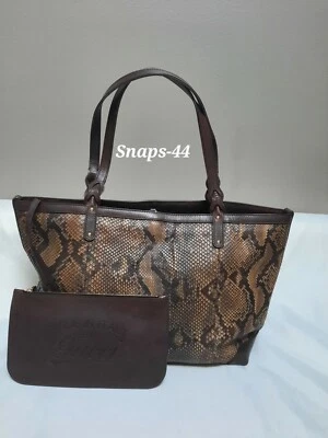GUCCI PYTHON MEDIUM CRAFT TOTE WITH POUCH GORGEOUS Near Mint  msrp $1890  - Image 1 of 4
