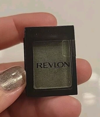 Revlon Colorstay Shadowlinks Eyeshadow, # 210 Khaki (Pearl) 0.05 oz - Image 1 of 2