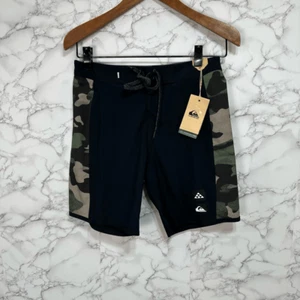 Quiksilver Men’s Shorts sz 28X19 Board Shorts Swim Quick Dry NEW #F250 - Picture 1 of 7