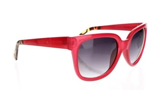 Betsey Johnson 257118 Womens Gradient Square Sunglasses Red/Gray - Picture 1 of 4
