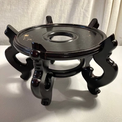 Soporte para plantas de madera de 5 patas - 8" de ancho en la parte superior donde se sienta la maceta Foto 1 de 4