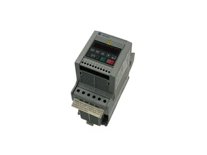 Allen-Bradley 160-AA04NSF1P1 Series C 0,75kW / 1HP Out: 200-230 V 4,5 A - Bild 1 von 6
