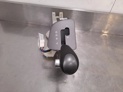 HYUNDAI ILOAD/IMAX GEAR STICK SHIFTER AUTO T/M TQ 11/2007-03/2021 768310 - image 1 of 4