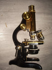 E. Leitz Wetzlar Messing-Mikroskop Nr. 124684   – Baujahr um 1900 ?