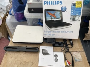 Lecteur DVD Portable Philips PD9030/05 Blanc et Noir avec Chargeur TESTÉ Fonctionne - Photo 1/12