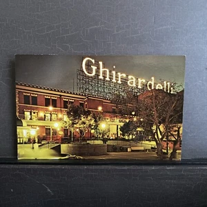 Postal cromada Ghirardelli Square Lights at Night San Francisco California CA - Imagen 1 de 2