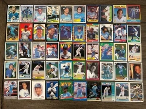 LOTE DE 50 GEORGE BRETT ODDBALL DIFERENTES CASI NUEVO-COMO NUEVO O MEJOR - Imagen 1 de 1