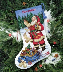 Dimensions Counted Cross Stitch Kit Stocking Checking His List - Bild 1 von 1