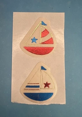 Pegatinas de velero satinado vintage raras de los años 80 una roja una azul    Foto 1 de 4