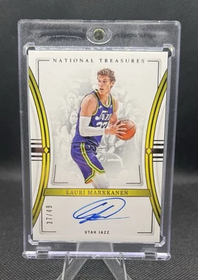 2023-24 National Treasures Lauri Markkanen Signatures Auto #/49 Jazz Foto 1 de 2