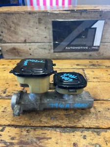 1985-1995 CHEVY GM VAN 10 20 1500 2500 Master Cylinder OEM - Picture 1 of 10