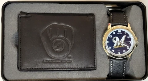 MLB Milwaukee Brewers Men's Watch, New (WTWAWA - 4505) Cover