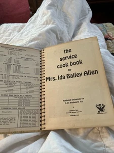 The Service Cook Book by Mrs. Ida Bailey Allen 1933 Woolworth/radio/NRA - Picture 1 of 16