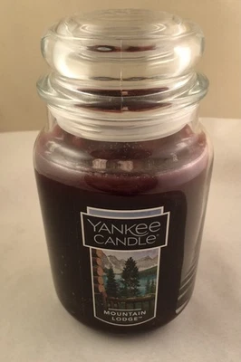 Yankee Candle Mountain Lodge Vela 22 OZ Mecha Única Nuevo Antiguo Stock Retirado Foto 1 de 4
