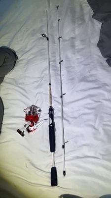 Совершенно новый спиннинг Recluse South Bend 6 футов 6 дюймов среднего действия - Изображение 1 из 3