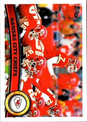 2011 Topps Kansas City Chiefs (Matt Cassel and Offensive Line) Football Card - Image 1 of 2