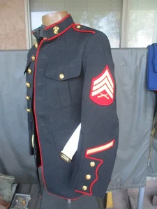 USMC Dress Blue NCO Coat, size 37S Jacket with All Buttons, Belt & EGA Pins - Picture 1 of 12
