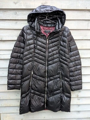 Abrigo Karen Millen UK 14 EU 42 Negro Nylon Relleno Acolchado Largo Con Capucha Foto 1 de 4