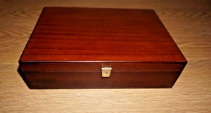 Bentleys Wooden Tea Box Finest Teas with Six Lined Compartments BOX ONLY - Picture 1 of 2