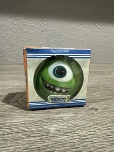 Revolution X Monsters University Mike Wazowski Highlighter Illuminator Compact - Picture 1 of 3