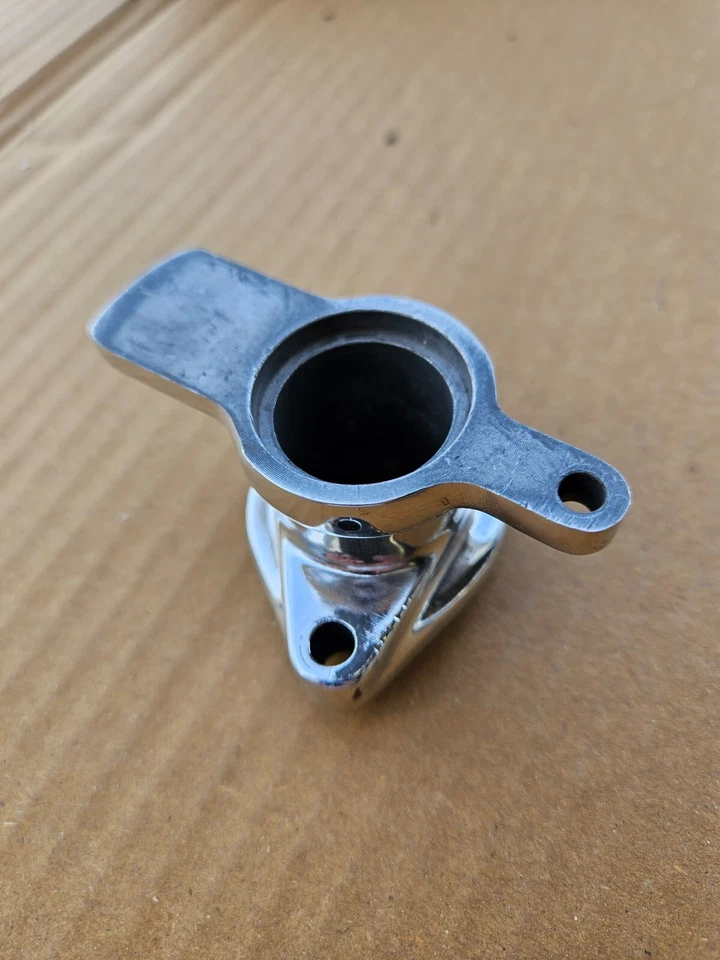 Placa de montaje base de soporte para distribuidor de motor Datsun 240Z L24 OEM para 70-73 Foto 1 de 1