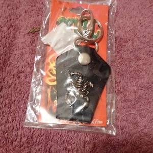Skull Brand Belt Loop Keyholder Fine Pewter(Scorpion) - Imagen 1 de 2