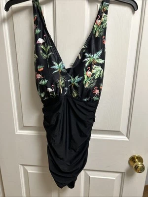 Traje de baño 18w1 piezas Foto 1 de 3