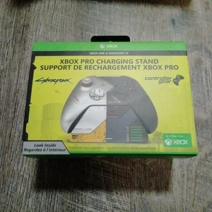 Controller Gear Cyberpunk 2077 Limited Edition Xbox Pro Charging Stand - Picture 1 of 4