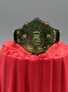 WWE Elite Big Gold World Heavyweight Championship Title Belt Accessory - Picture 1 of 2