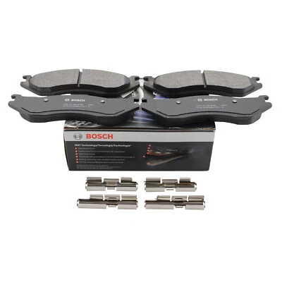 Pastillas de freno delanteras semimetálicas Bosch QuietCast para camioneta Dodge Durango Ram 1500 Foto 1 de 4