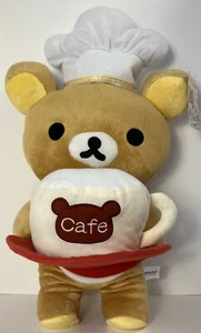 19" Alto SAN-X RILAKKUMA CAFÉ Camarero con Café Peluche Peluche Kawaii - Imagen 1 de 11
